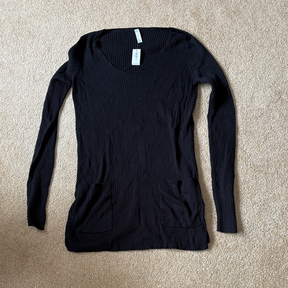 Gap gapbody Black Long Sleeve Women's Top sweater medium nwt